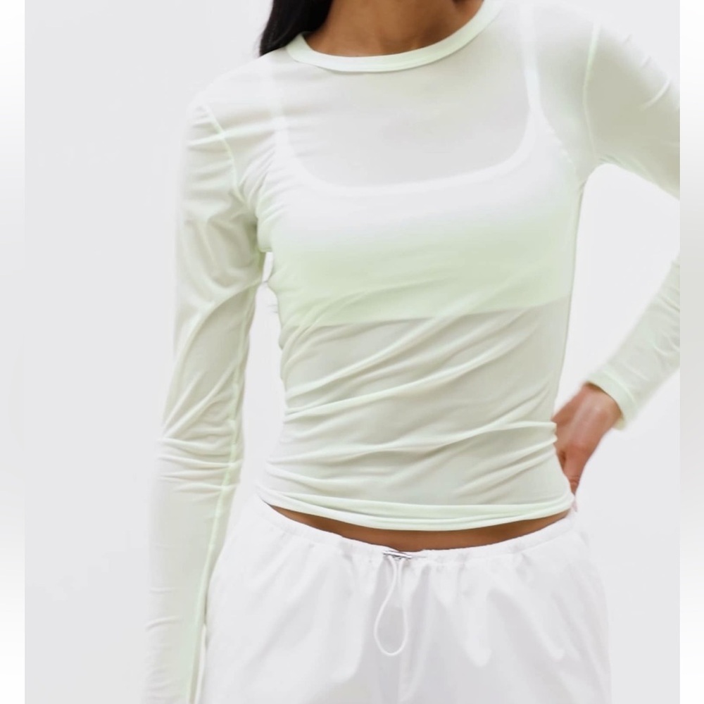 Athleta Light Weight Sheer Mesh Minimalist Long Sleeve Top Women Size Large
